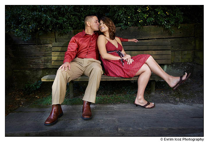 Portland Engagement Pictures at a Park