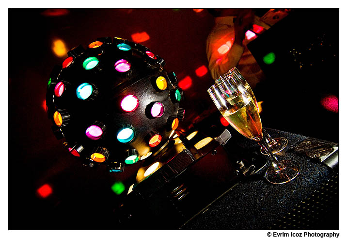 disco lights wedding