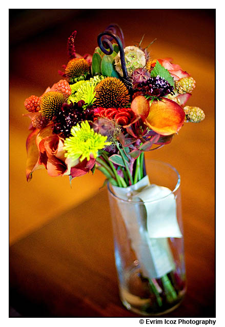 cool wedding bouquet florist